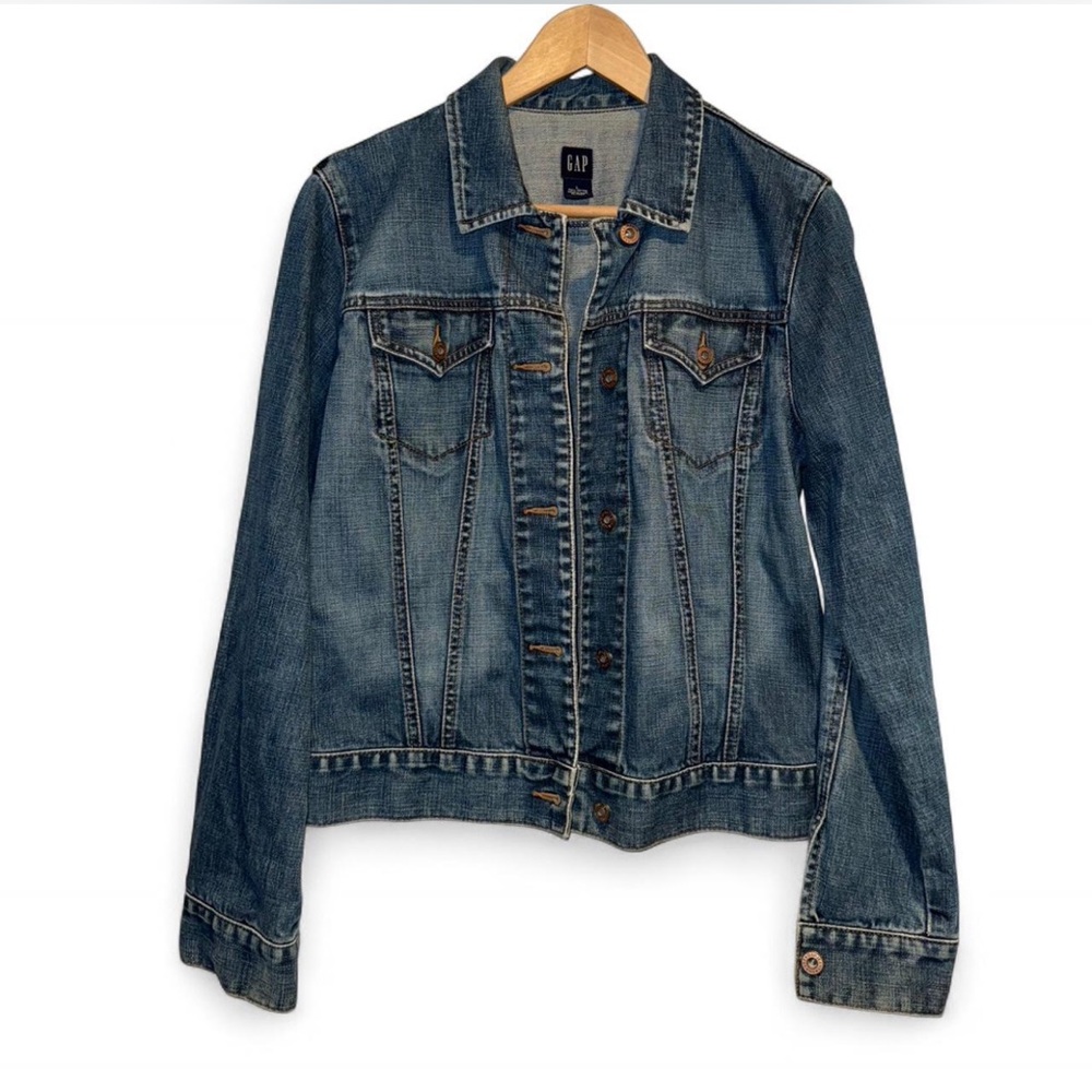 Women’s Vintage Gap Denim Jean Jacket Size L - like new